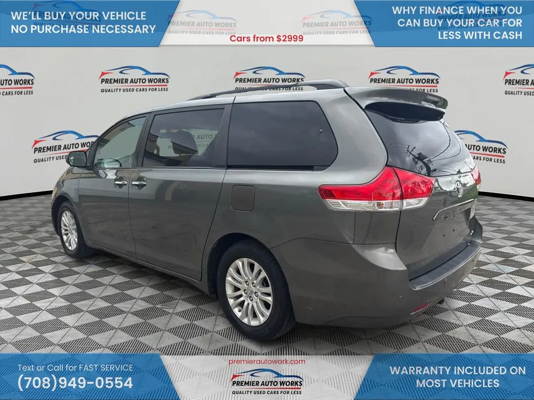 Used 2011 Toyota Sienna XLE w/ XLE Navigation Pkg FWD image 7
