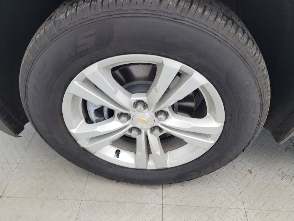 Used 2015 Chevrolet Equinox LS image 31