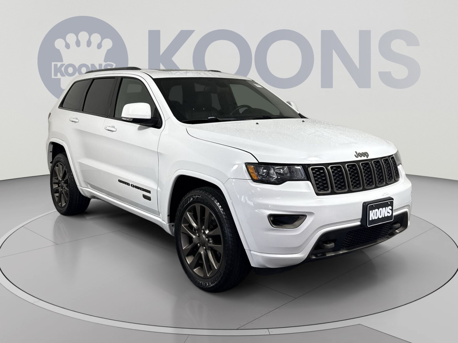 Used 2016 Jeep Grand Cherokee Limited 75th Anniversary AWD/4WD image 10