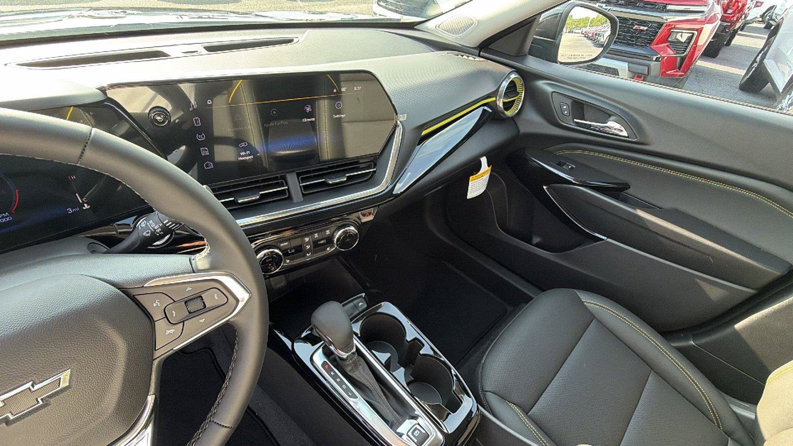 New 2026 Chevrolet Trax ACTIV w/ Driver Confidence Package FWD image 5
