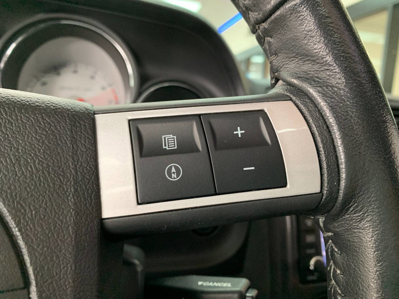 Used 2010 Dodge Challenger SRT8 w/ SRT Option Group II image 15