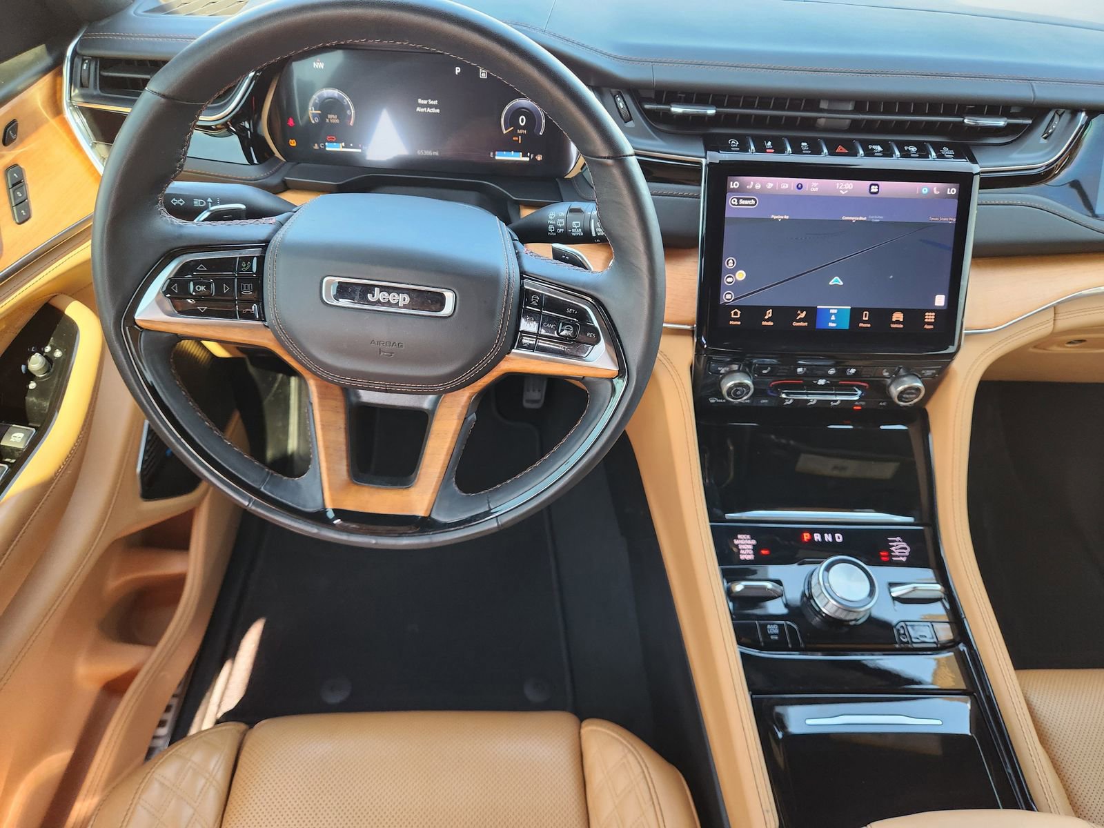 Used 2023 Jeep Grand Cherokee L Summit image 28