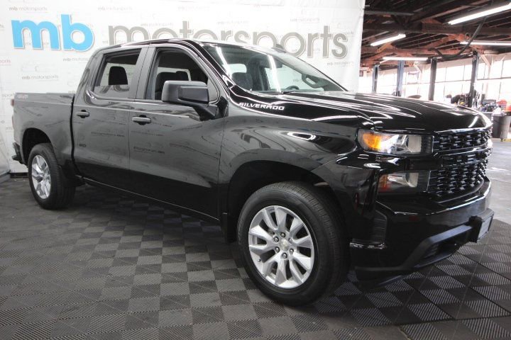 Used 2020 Chevrolet Silverado 1500 Custom w/ Custom Value Package image 9