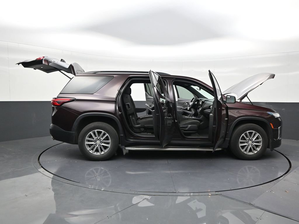 Used 2023 Chevrolet Traverse LT FWD image 30