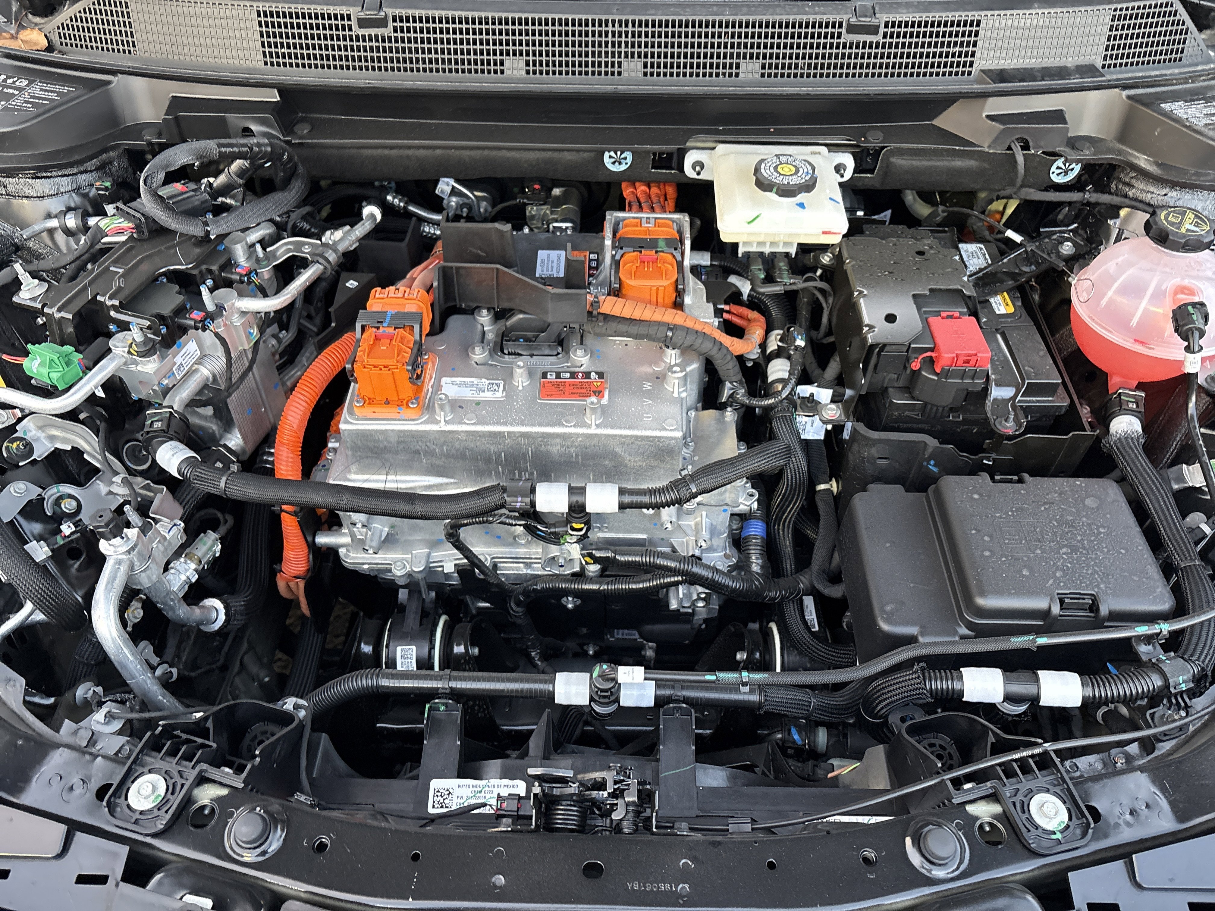 New 2026 Chevrolet Equinox EV LT image 25