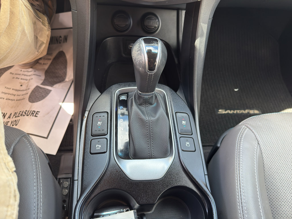 Used 2019 Hyundai Santa Fe XL AWD/4WD image 19