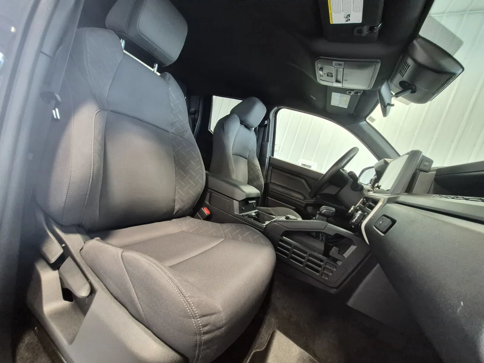 Used 2024 Toyota Tacoma SR AWD/4WD image 21