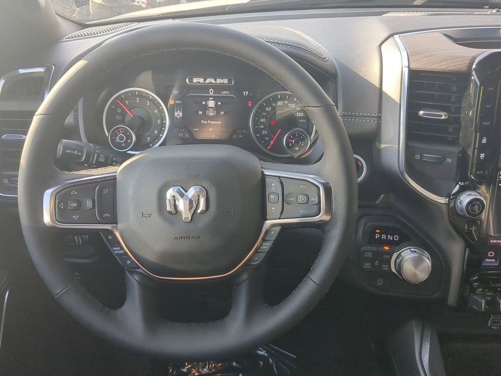 New 2026 RAM 1500 Laramie w/ Laramie Preferred Package AWD/4WD image 24