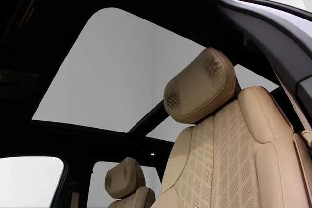 Used 2024 Cadillac Lyriq Luxury w/ Nappa Leather Package image 13