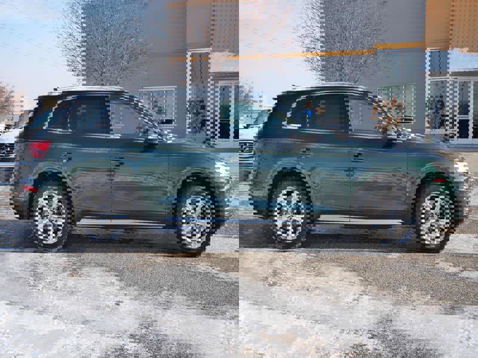 Used 2020 Audi Q5 Premium Plus w/ Premium Plus Package image 8