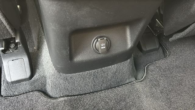 Used 2024 Kia Telluride S w/ S Sunroof Package FWD image 9