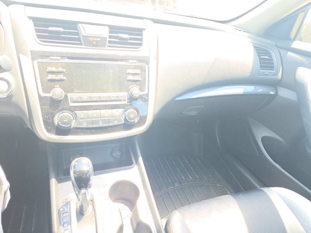 Used 2018 Nissan Altima 2.5 SR FWD image 13