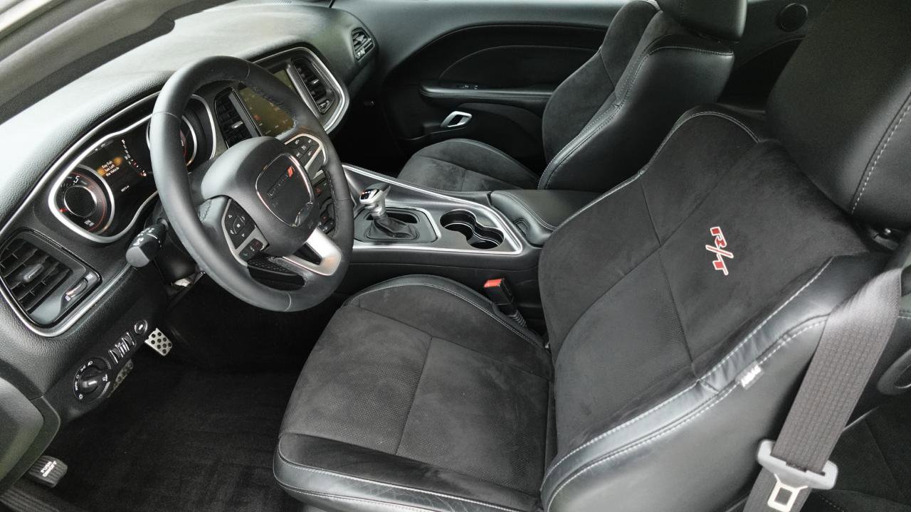 Used 2015 Dodge Challenger R/T Plus image 8