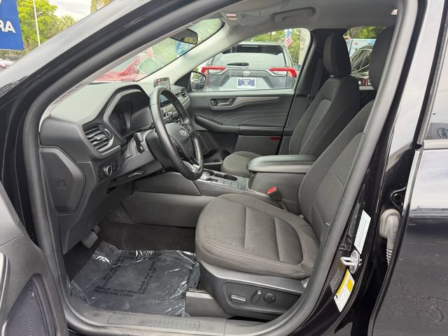 Used 2024 Ford Escape Active AWD/4WD image 9