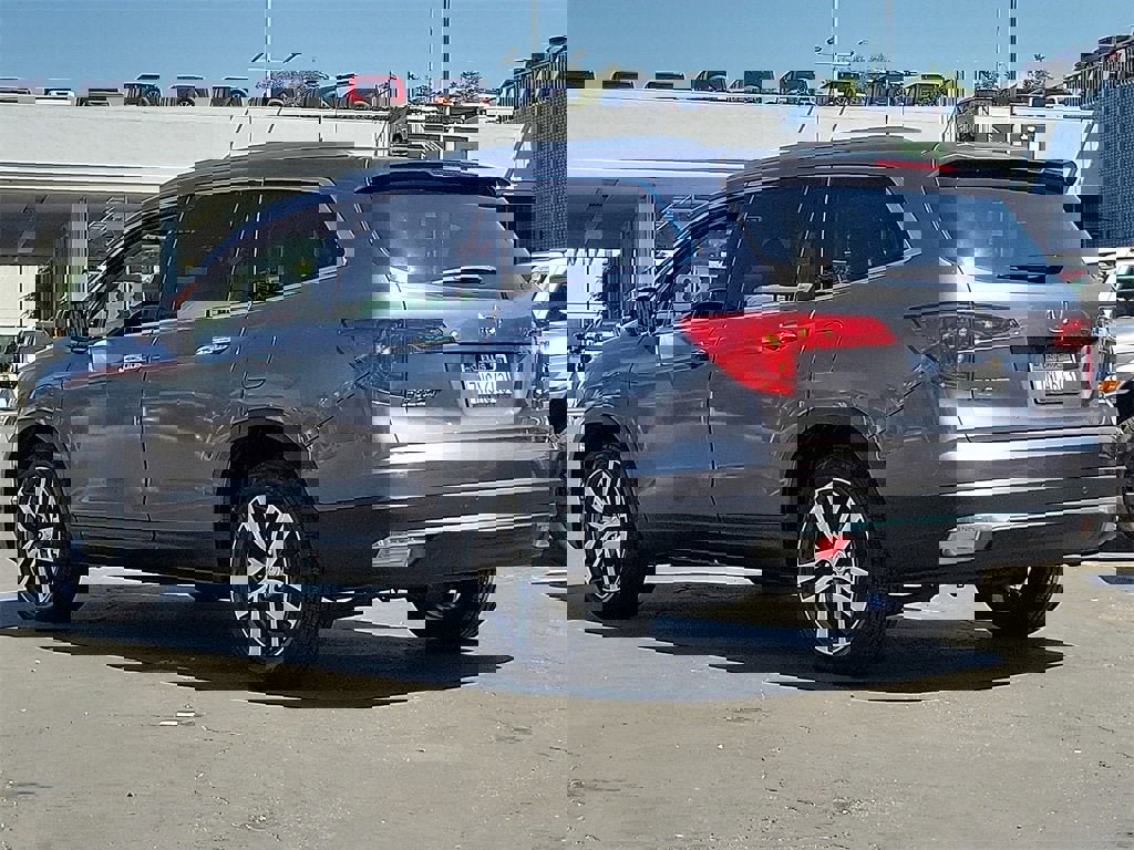 Used 2016 Honda Pilot Elite image 2