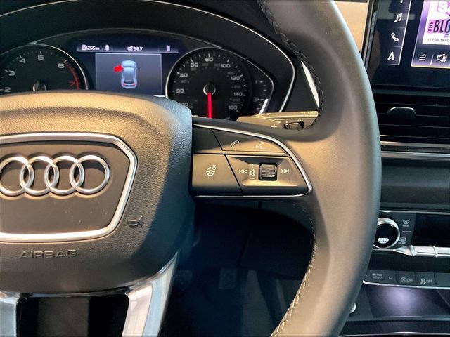 Used 2023 Audi Q5 Premium w/ Convenience Package AWD/4WD image 16