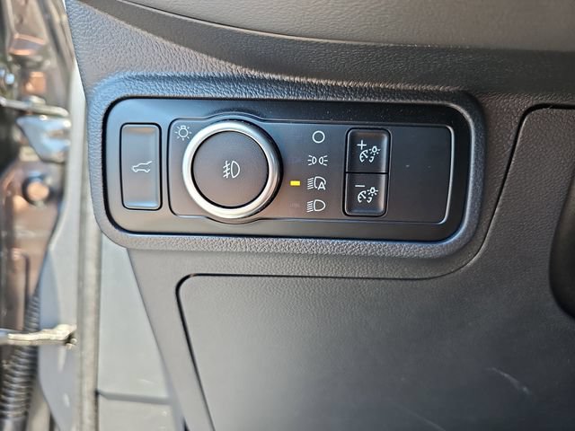 Certified 2025 Ford Explorer Active w/ Active Comfort Package RWD image 34