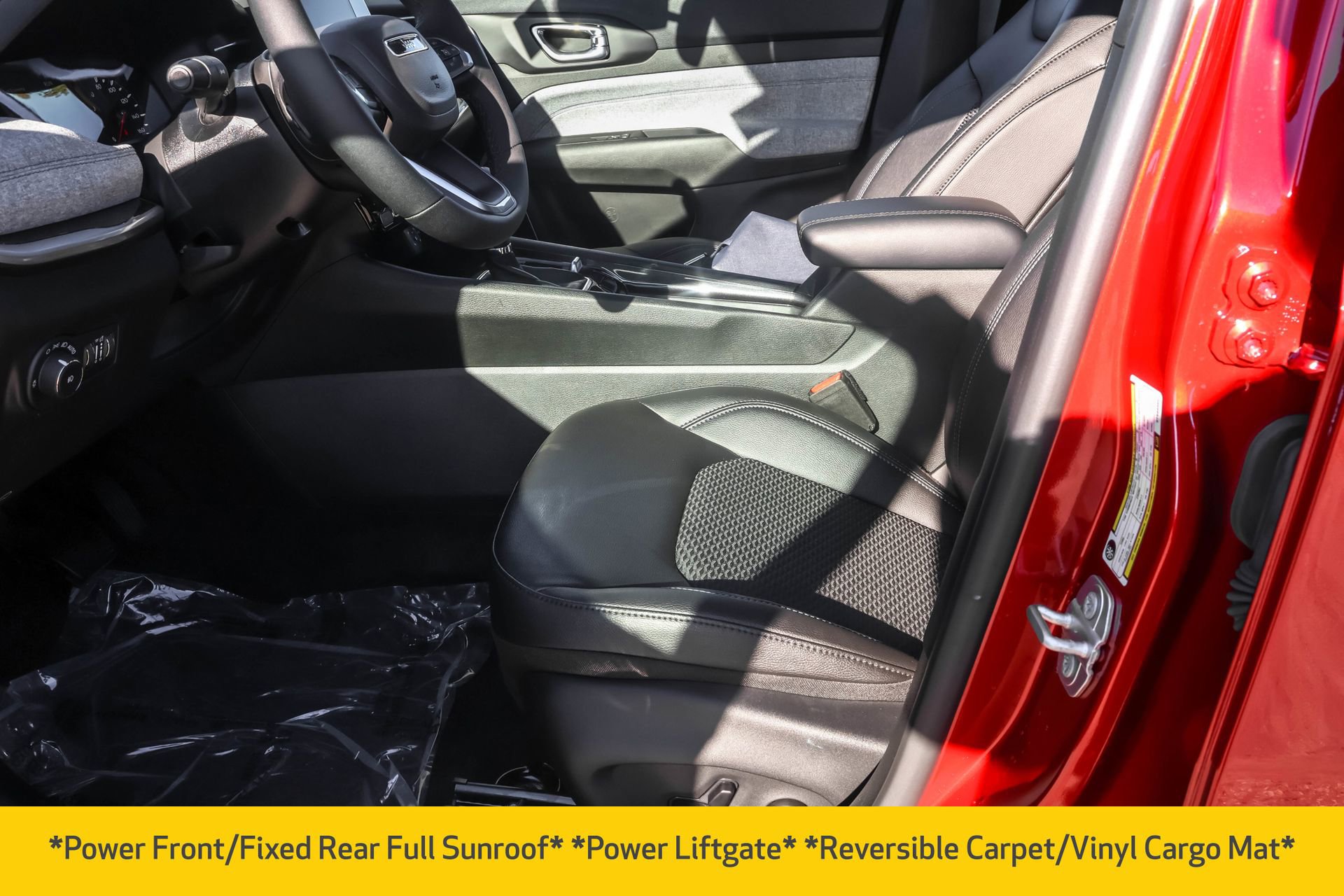 New 2025 Jeep Compass Latitude w/ Sun & Sound Group image 6