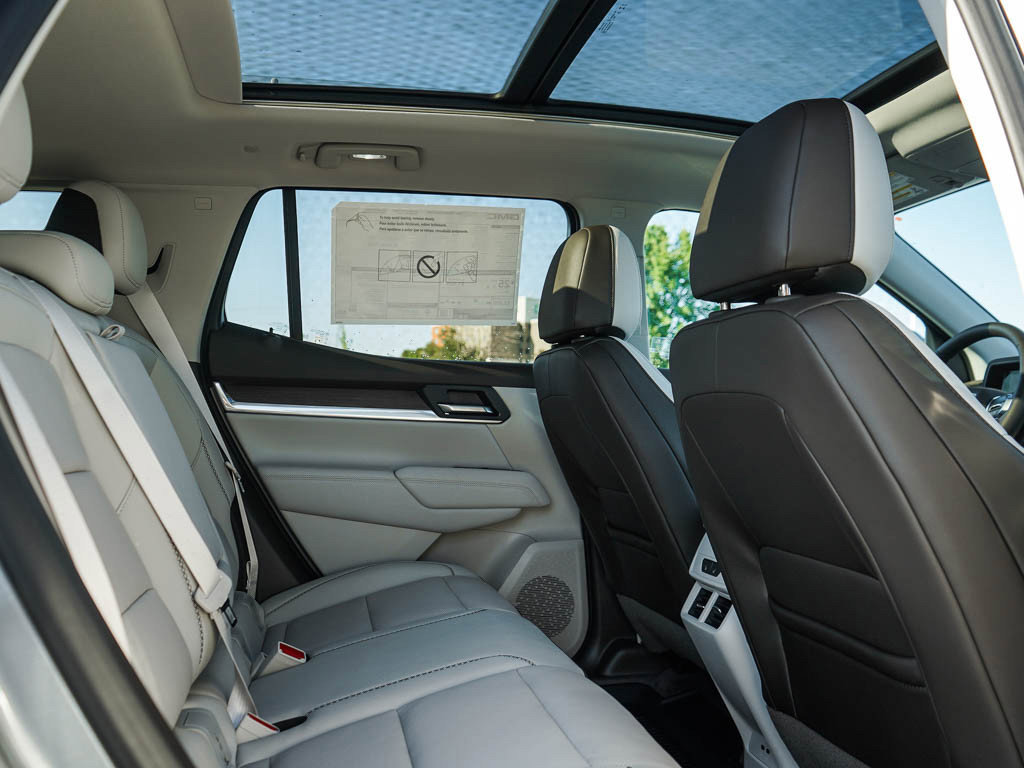 New 2026 GMC Terrain Denali w/ LPO, Floor Liner Package image 12