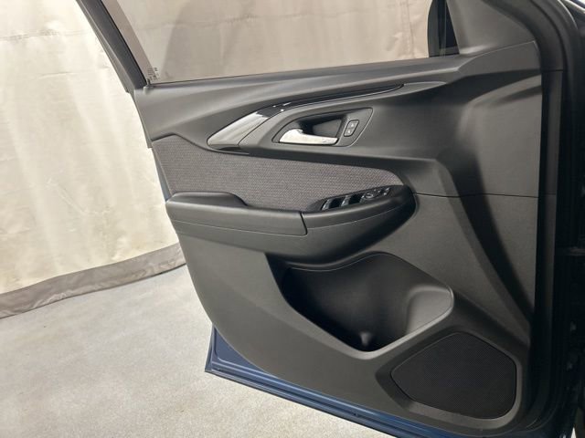 Used 2021 Chevrolet TrailBlazer LT w/ Convenience Package AWD/4WD image 18