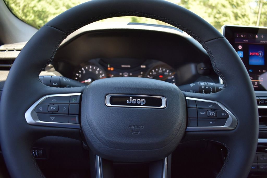 New 2026 Jeep Compass Latitude AWD/4WD image 12