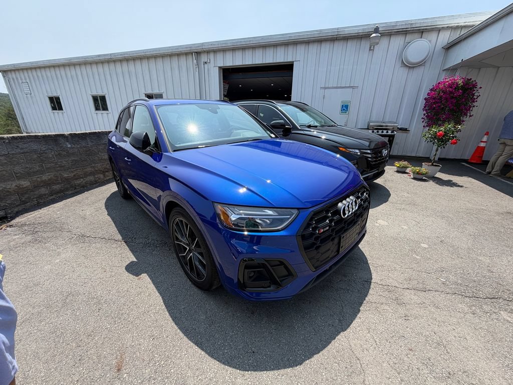 Used 2023 Audi SQ5 Premium Plus w/ Premium Plus Package AWD/4WD image 7