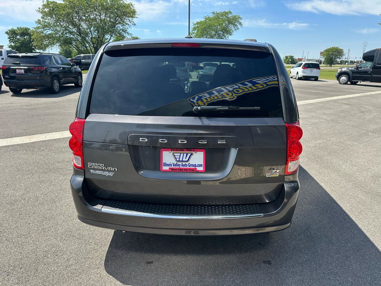 Used 2016 Dodge Grand Caravan R/T FWD image 6