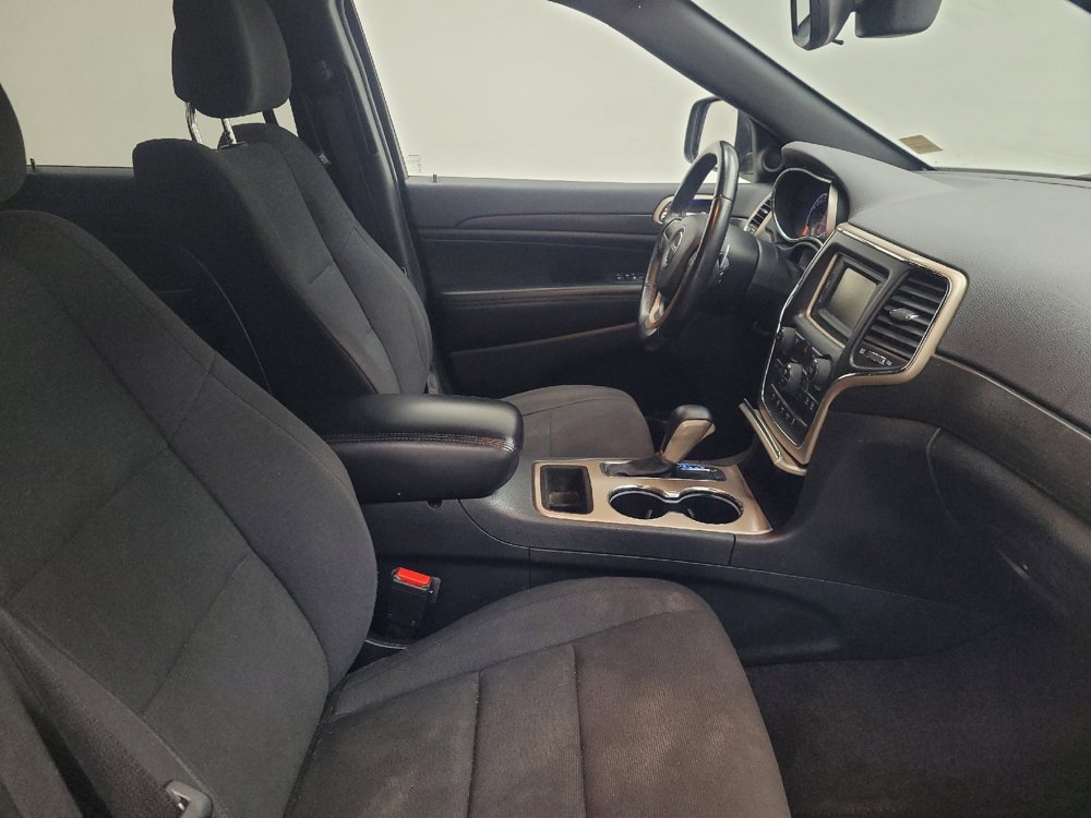 Used 2017 Jeep Grand Cherokee Laredo w/ Quick Order Package 23E image 21