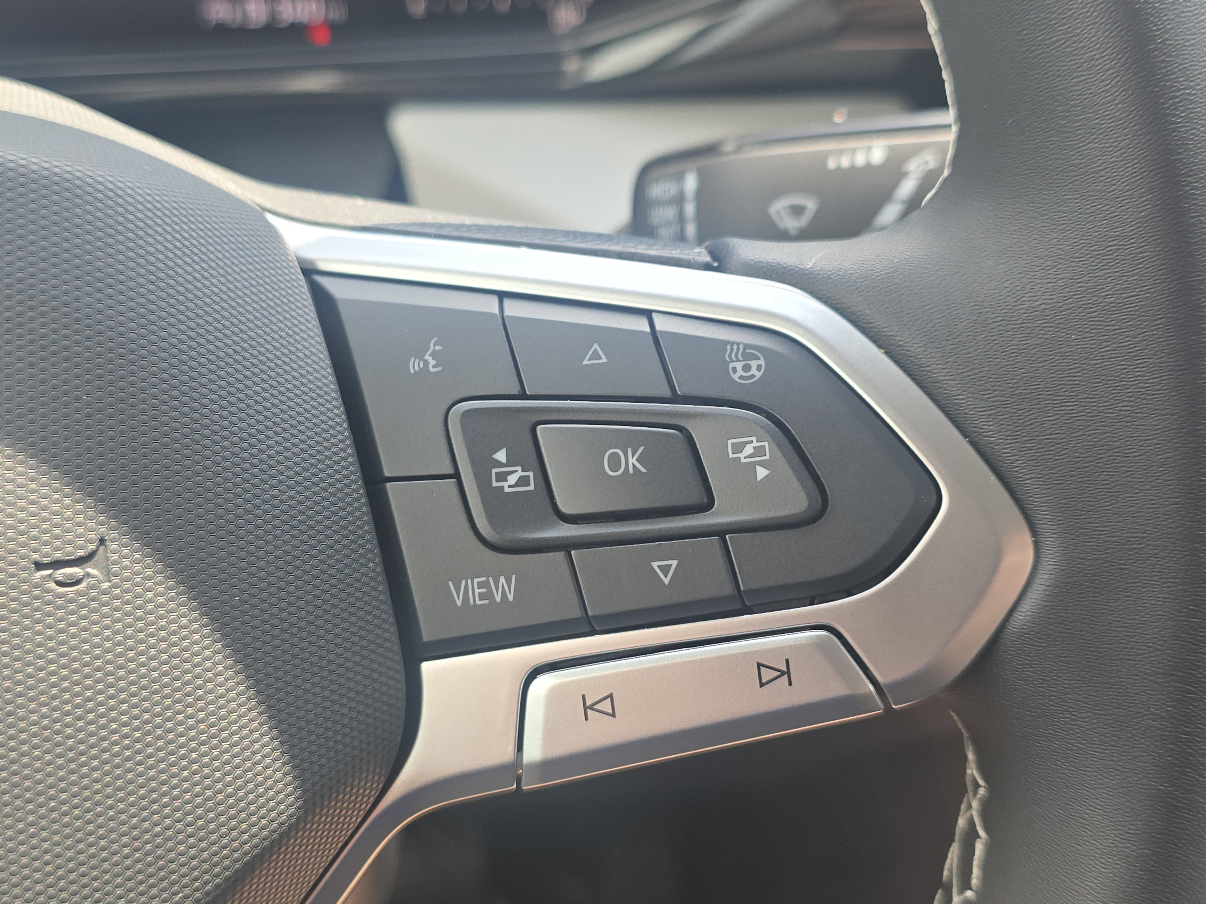 New 2025 Volkswagen Taos S image 12