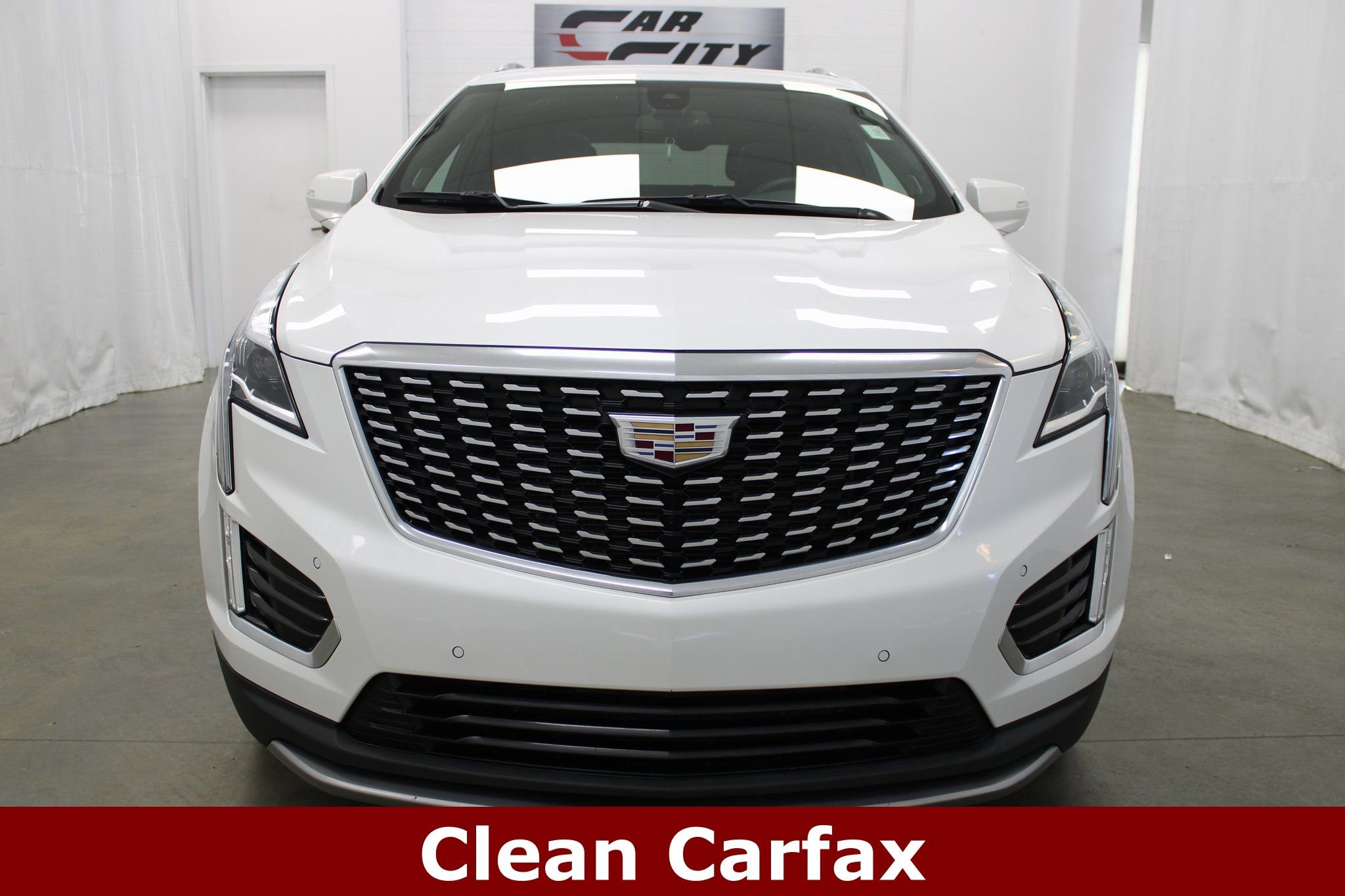 Used 2023 Cadillac XT5 Premium Luxury image 3