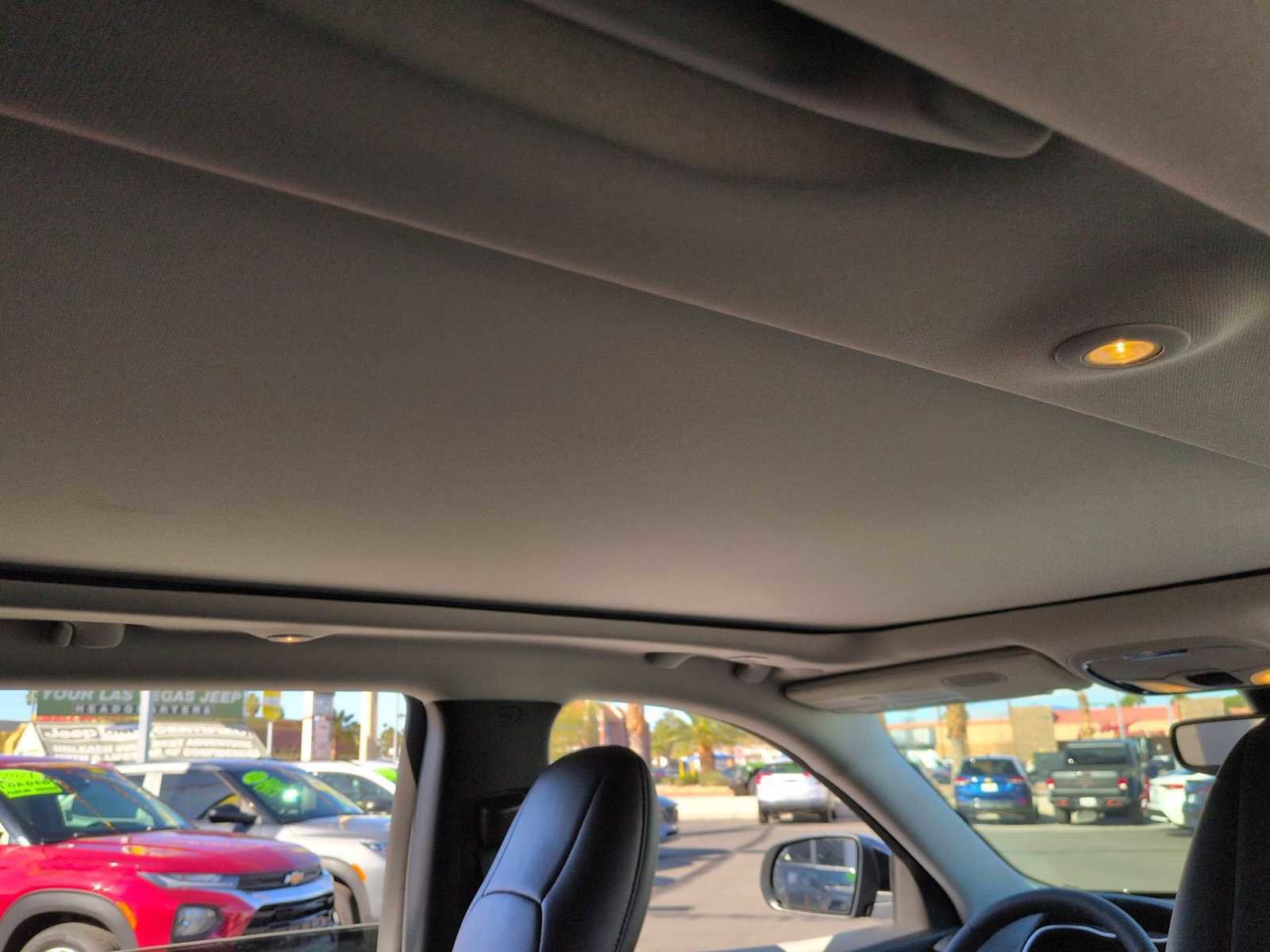 Used 2022 Jeep Cherokee Latitude Lux w/ Sun & Sound Group image 23