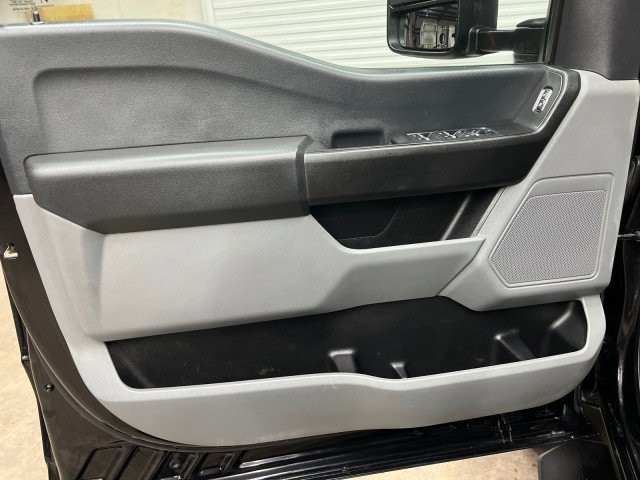 Used 2024 Ford F550 4x4 Crew Cab Super Duty image 31