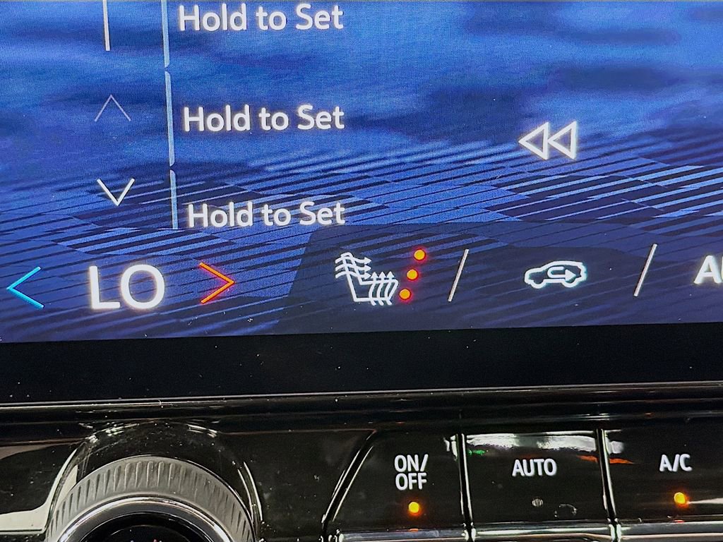 Used 2025 Chevrolet Blazer EV LT w/ Super Cruise Package image 38