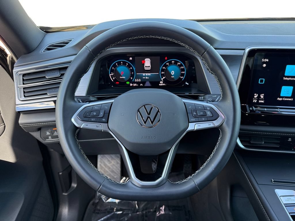 Used 2024 Volkswagen Atlas Cross Sport SE AWD/4WD image 12