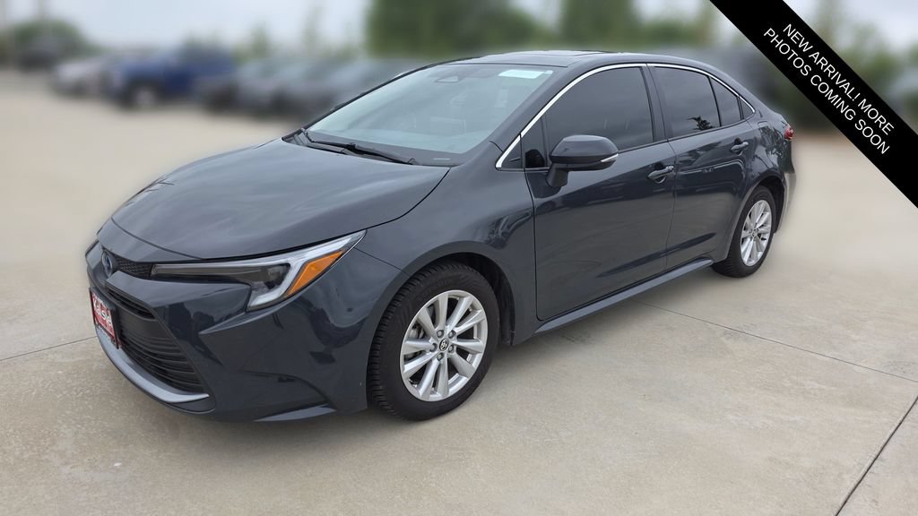Used 2025 Toyota Corolla XLE