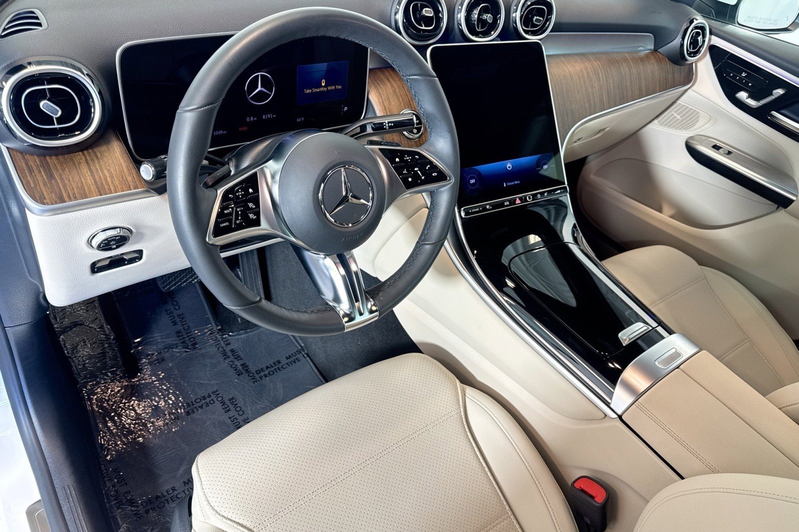 Certified 2026 Mercedes-Benz GLC 300 image 9