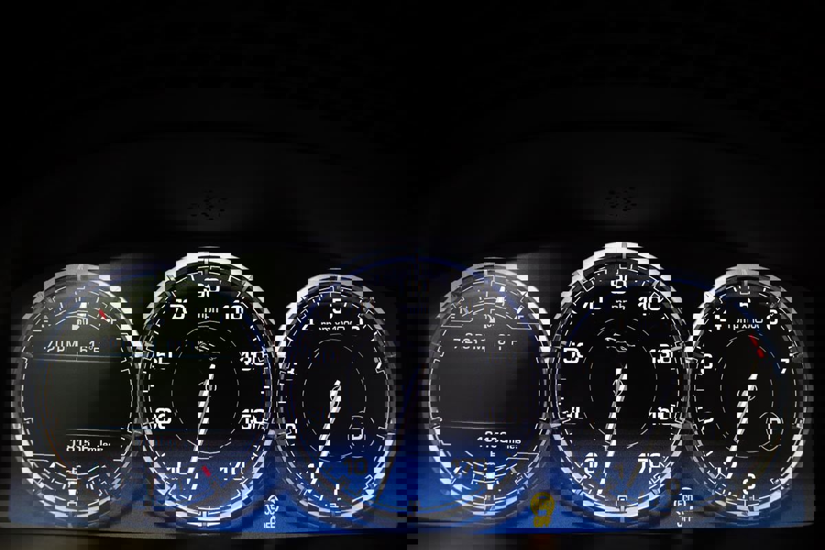 Used 2014 Jaguar XJ L Portfolio image 17