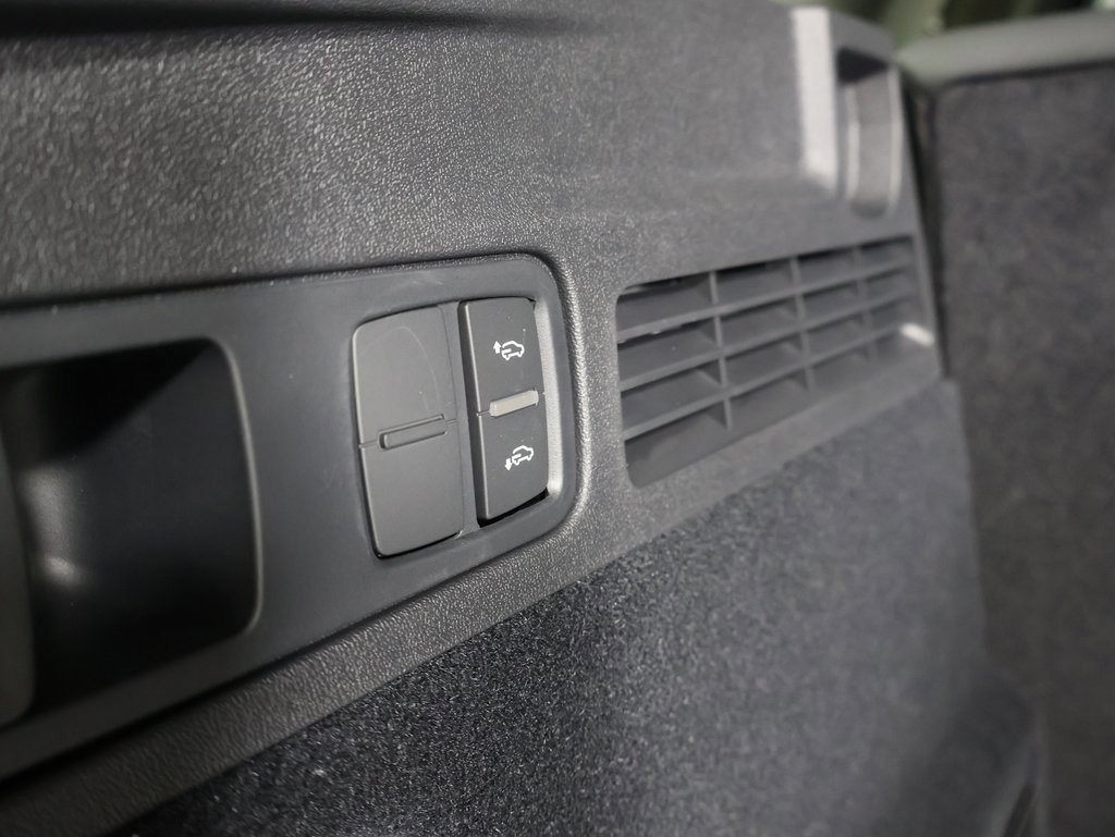 New 2025 Audi Q5 Prestige image 17