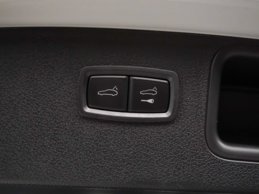 Certified 2026 Porsche Macan S AWD/4WD image 14