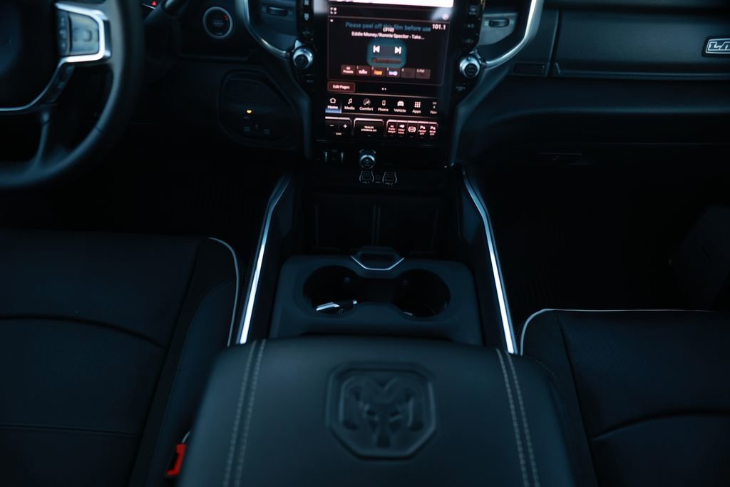New 2026 RAM 3500 Laramie AWD/4WD image 27