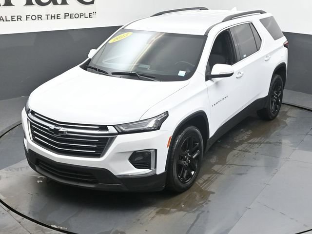 Used 2023 Chevrolet Traverse LT image 45