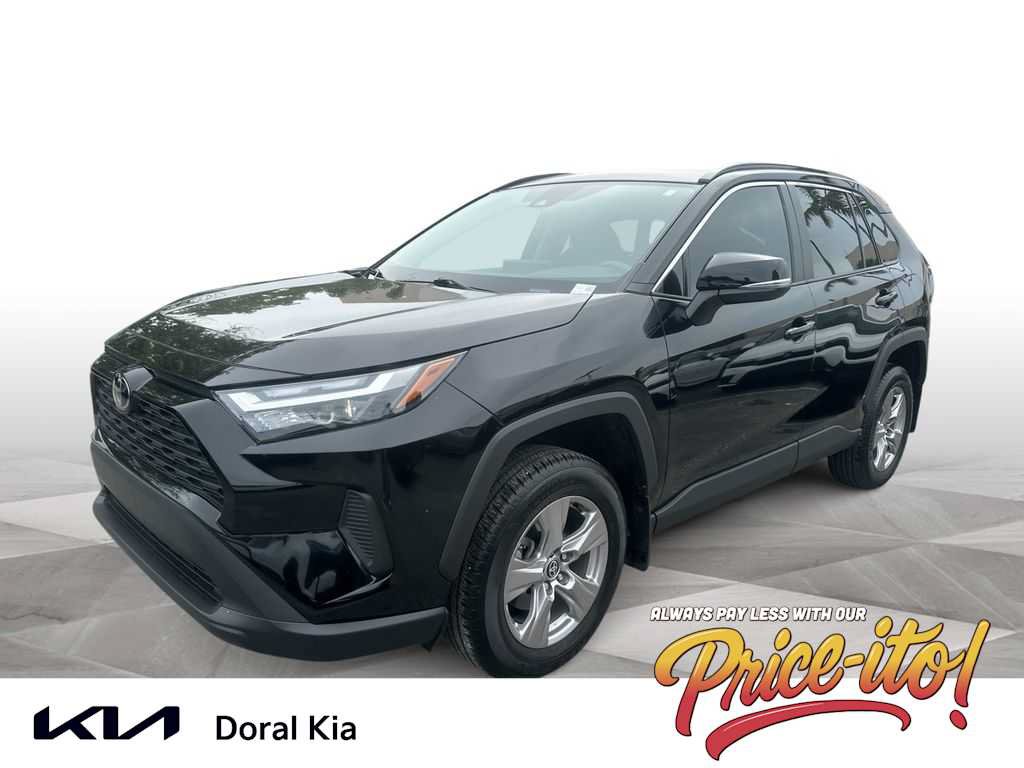 Used 2024 Toyota RAV4 XLE w/ Convenience Package FWD image 1