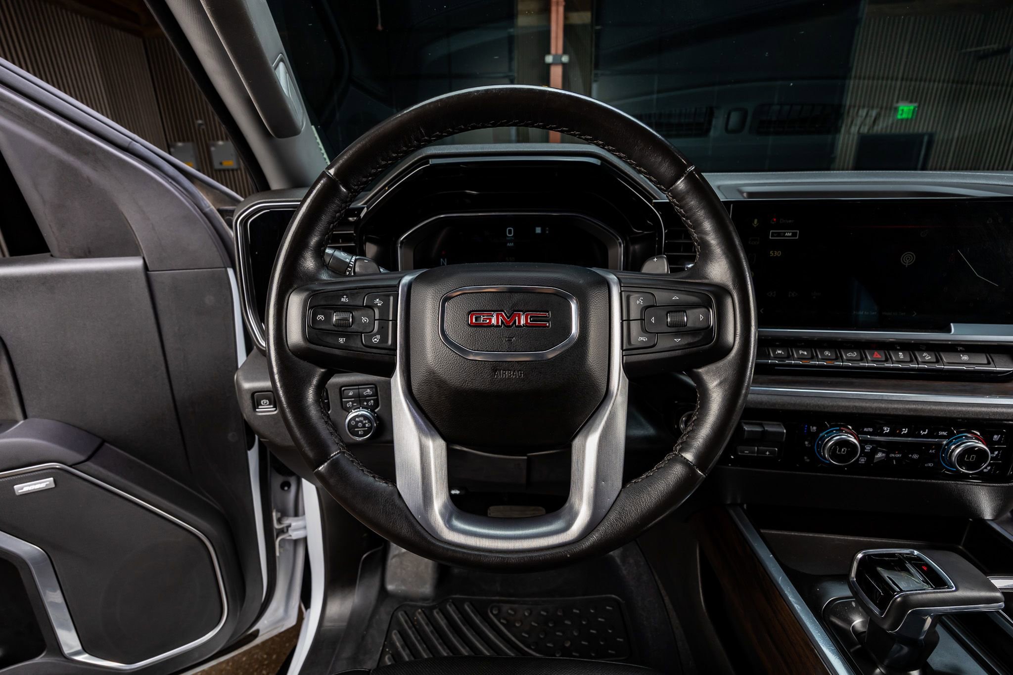Used 2023 GMC Sierra 1500 SLT AWD/4WD image 19