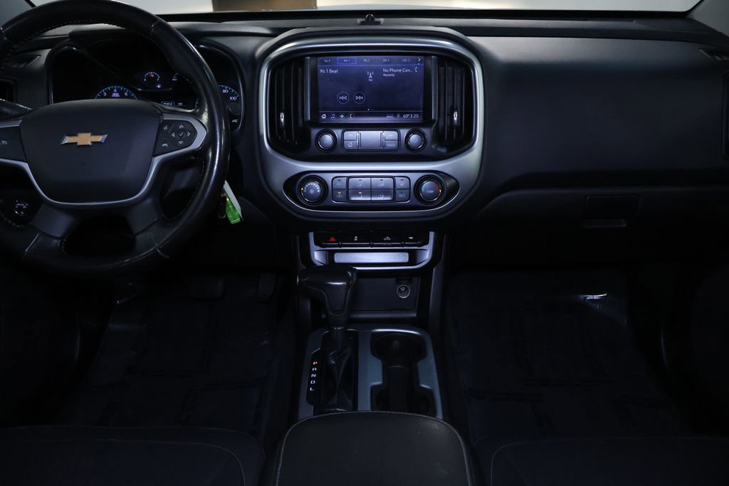 Used 2021 Chevrolet Colorado LT AWD/4WD image 16
