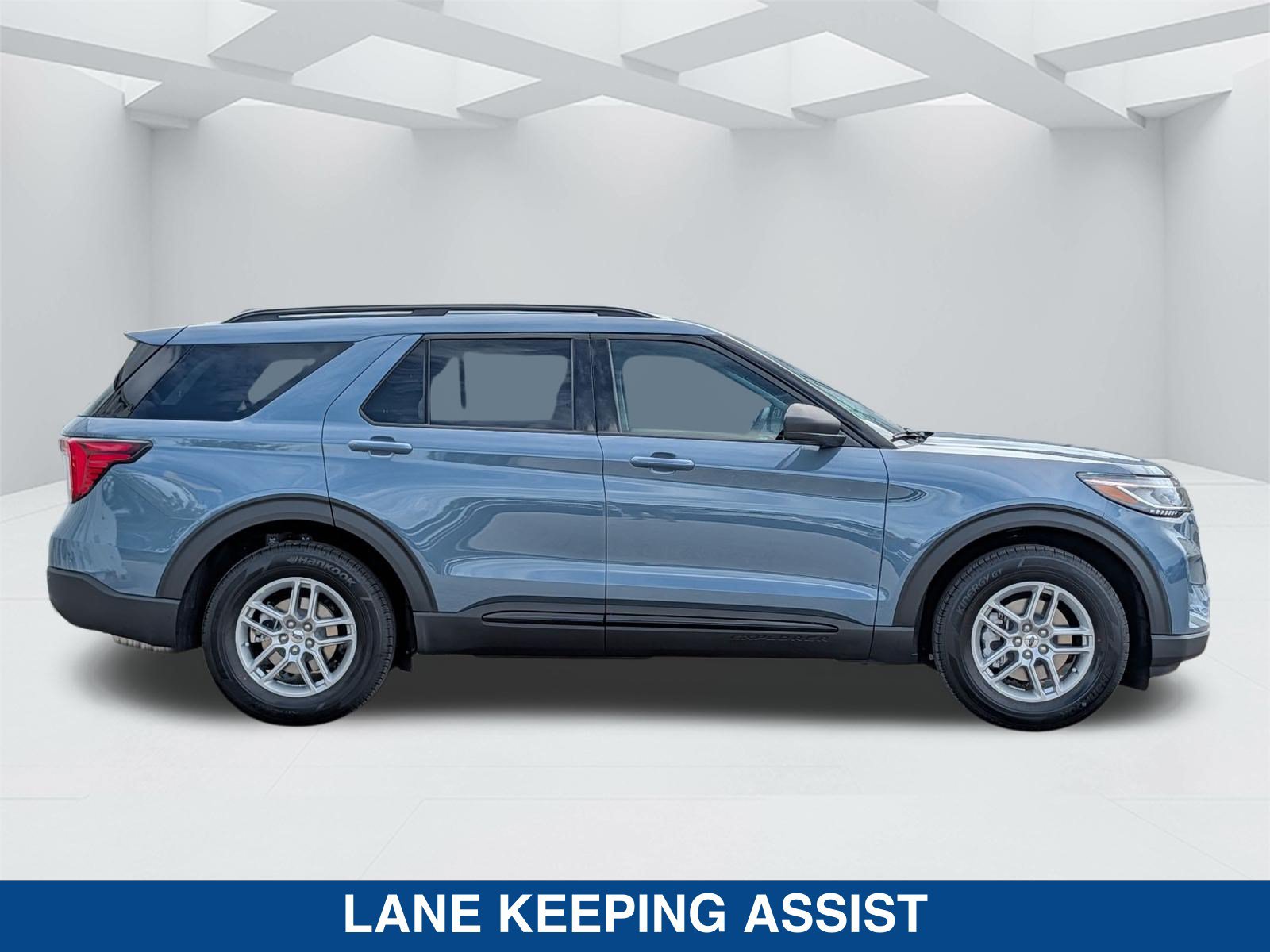 New 2026 Ford Explorer Active w/ Active Comfort Package RWD image 5