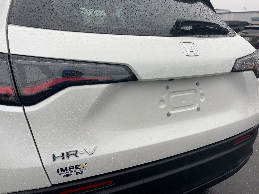 Used 2025 Honda HR-V LX image 27