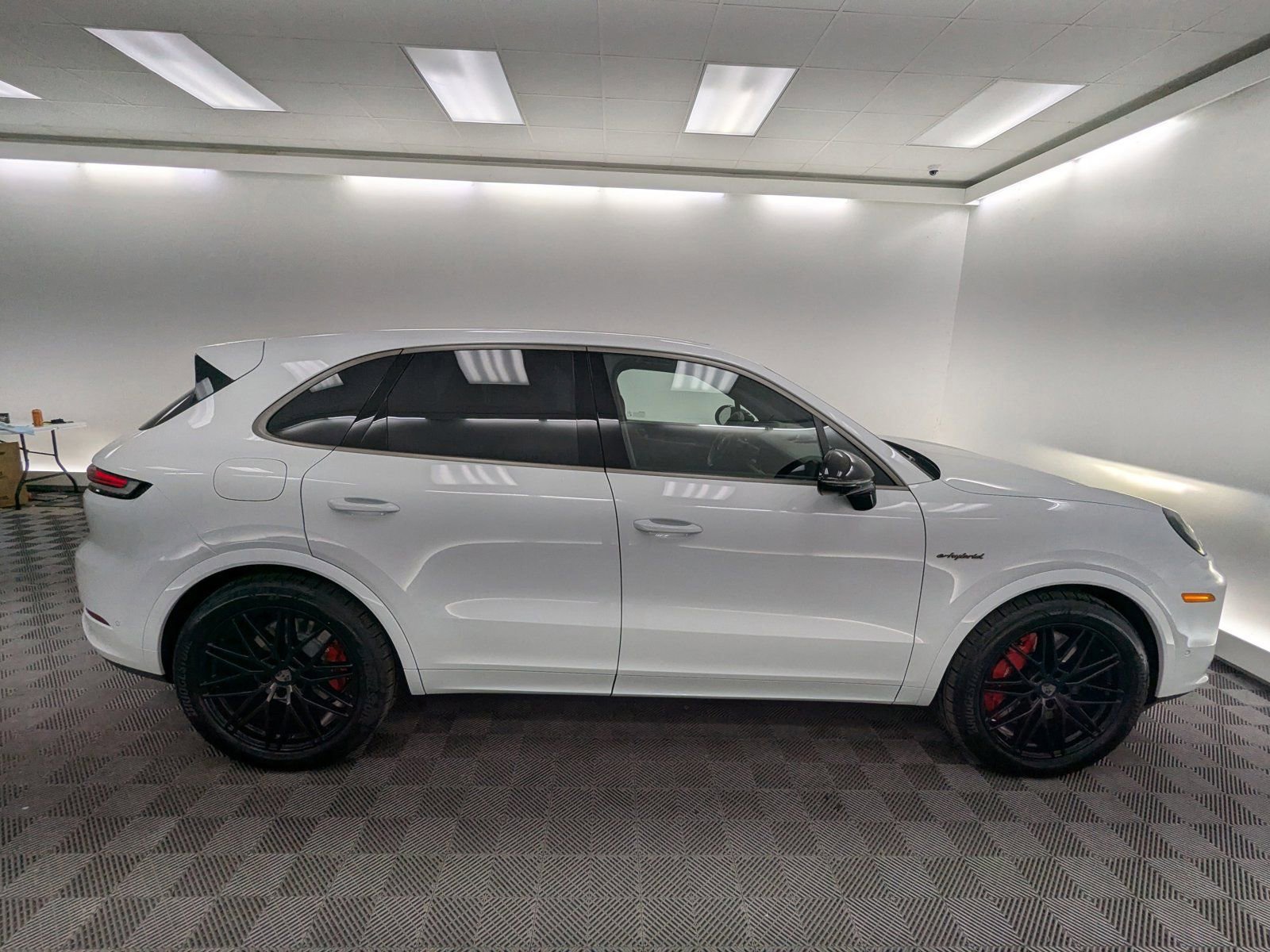 New 2026 Porsche Cayenne Turbo AWD/4WD image 5