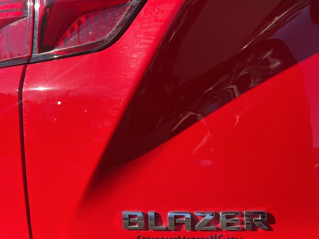 Used 2020 Chevrolet Blazer LT image 12