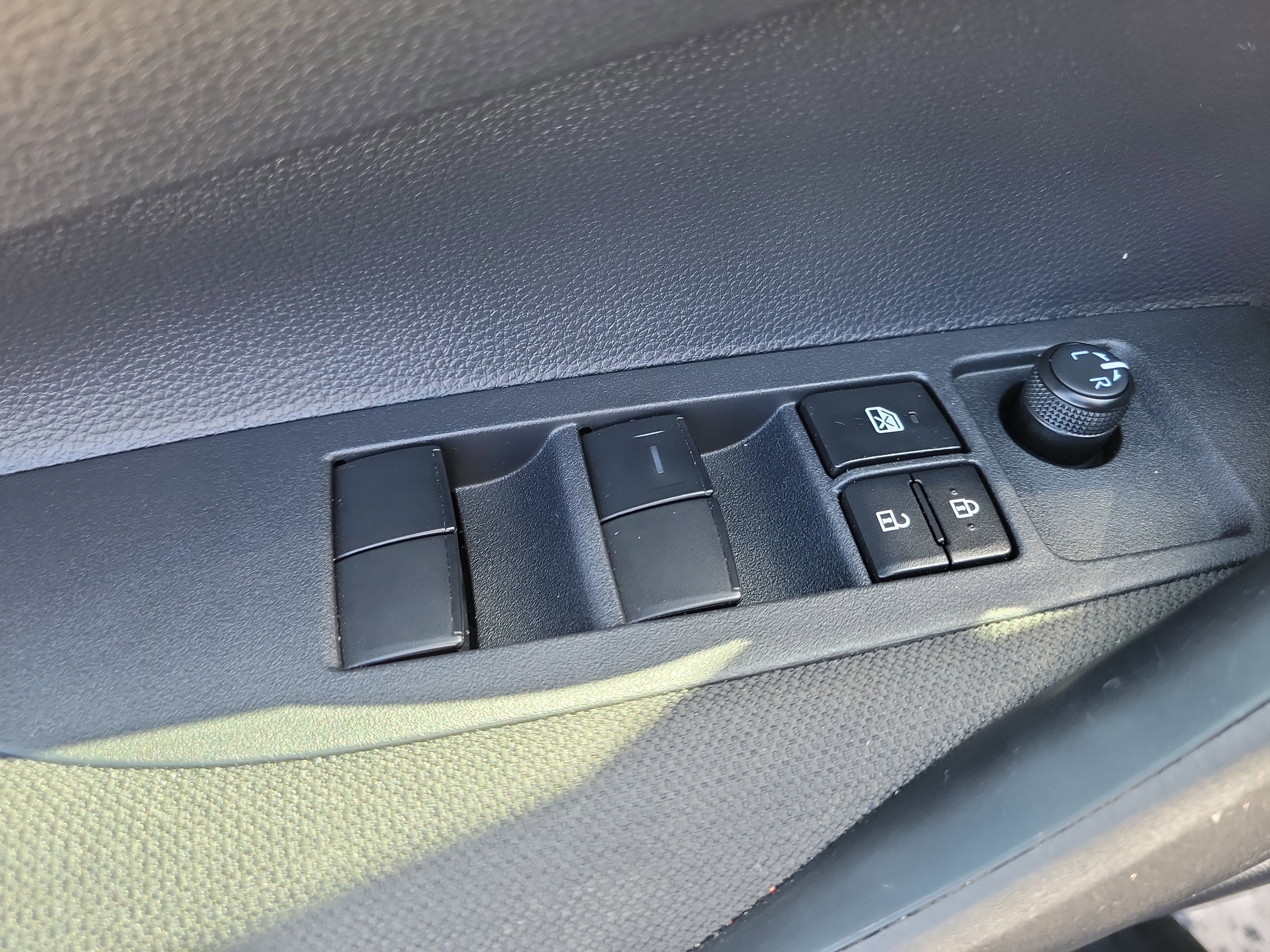 Used 2025 Toyota Corolla LE image 19