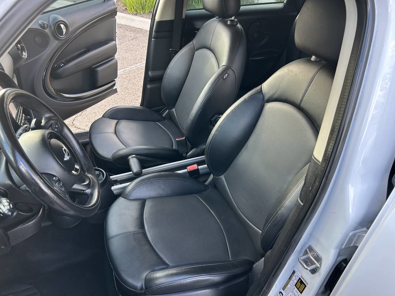 Used 2016 MINI Cooper Countryman S FWD image 5